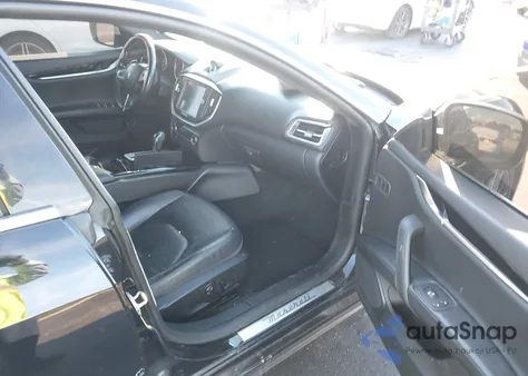 2016 Maserati Ghibli из США, поврежденный, VIN ZAM57XSA2G1178587